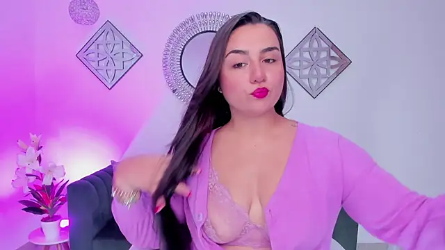 Snapshot of Gabriella_evans_ chatting on 10-14-25, 11:44 Gabriella evans online show from 10-14-25, 11:44