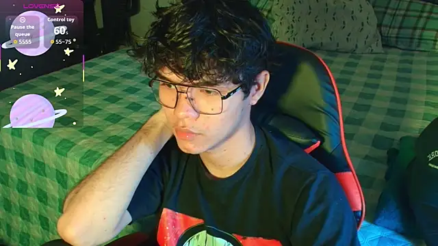 Im Camii online show from 10-22-25, 05:56