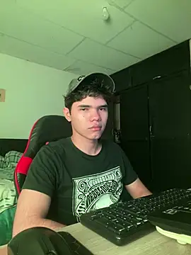 Snapshot of Im_Camii chatting on 02-14-26, 07:32 Im Camii online show from 02-14-26, 07:32