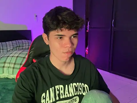 Snapshot of Im_Camii chatting on 04-09-26, 04:34 Im Camii online show from 04-09-26, 04:34