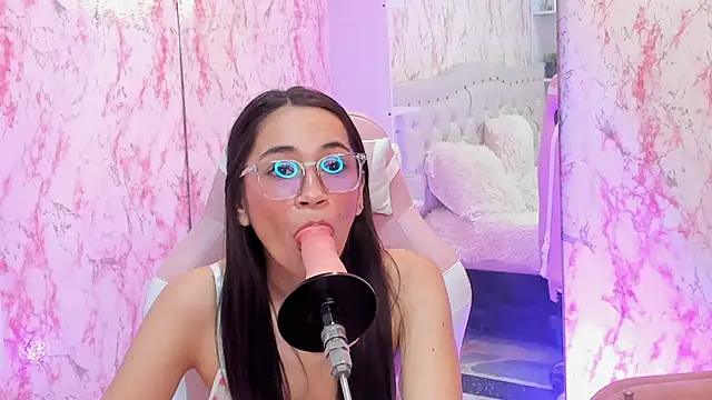 GabbiePrice online show from 10-11-25, 08:51