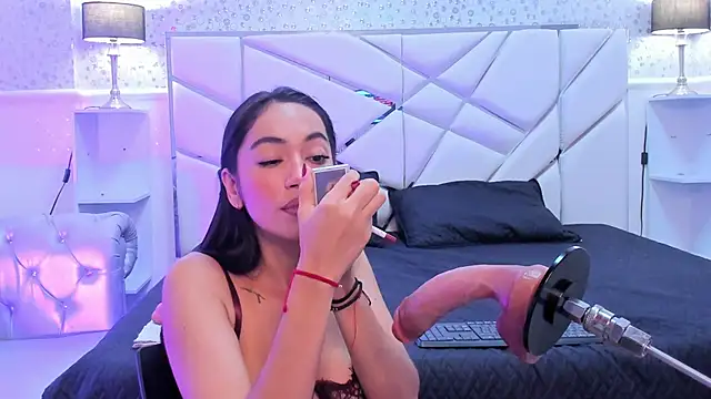 GabbiePrice online show from 04-10-26, 11:48