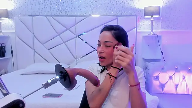 GabbiePrice online show from 04-18-26, 11:36