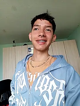 heyy noah11 online show from 04-26-26, 05:54