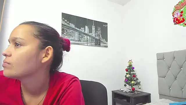 Sofi And Santy online show from 01-06-26, 12:47