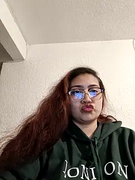 I AM ISABELLA online show from 10-21-25, 05:19