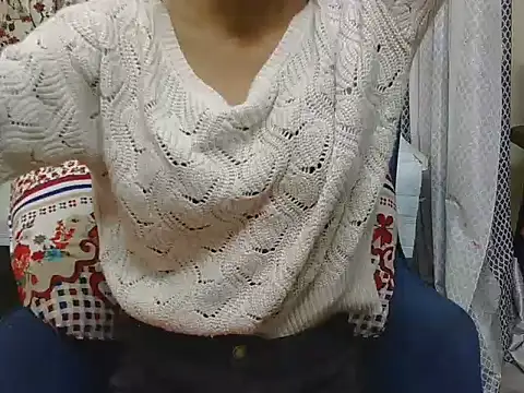 Snapshot of hii_tanisha chatting on 11-19-25, 06:24 hii tanisha online show from 11-19-25, 06:24