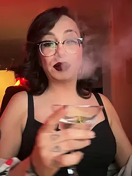 MiniMonroe online show from 11-24-25, 10:48