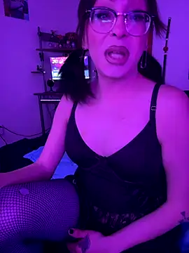 MiniMonroe online show from 11-29-25, 10:18