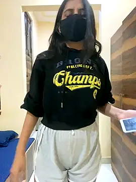 Snapshot of deepikaa_aroraa chatting on 11-22-25, 01:32 deepikaa aroraa online show from 11-22-25, 01:32