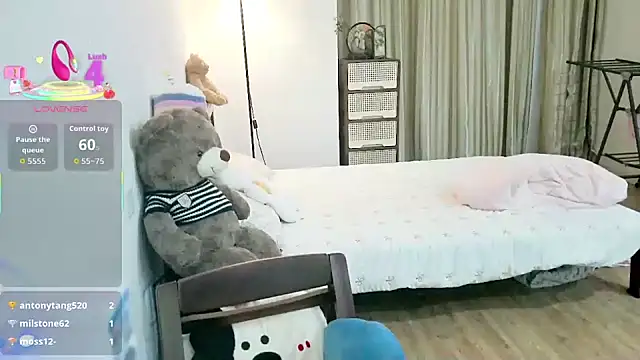 XIAOJIEBB-2025 online show from 10-13-25, 06:41