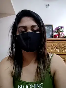 Snapshot of Tanha18 chatting on 10-15-25, 06:57 Tanha18 online show from 10-15-25, 06:57