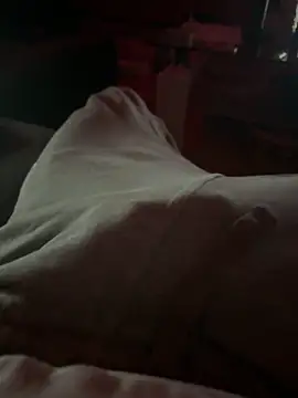 Snapshot of AlexGogo23 chatting on 12-14-25, 12:38 AlexGogo23 online show from 12-14-25, 12:38