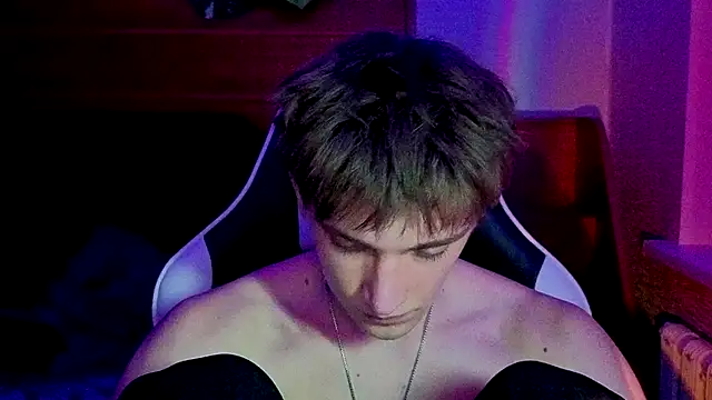 Snapshot of sweeetangeel chatting on 11-28-25, 04:09 sweeetangeel online show from 11-28-25, 04:09