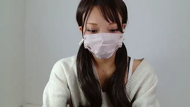 Ichikachan online show from 11-04-25, 03:38