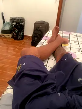 Snapshot of Gomes177 chatting on 11-30-25, 04:05 Gomes177 online show from 11-30-25, 04:05