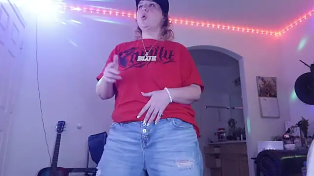 Snapshot of BellaBlueBBW chatting on 01-20-25, 10:40 BellaBlueBBW online show from 01-20-25, 10:40