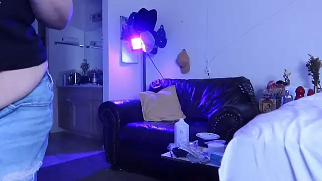 Snapshot of BellaBlueBBW chatting on 02-08-25, 09:13 BellaBlueBBW online show from 02-08-25, 09:13