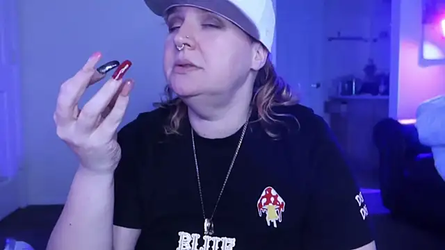 Snapshot of BellaBlueBBW chatting on 02-09-25, 11:25 BellaBlueBBW online show from 02-09-25, 11:25