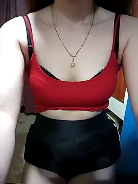 LeanaLy online show from 10-28-25, 01:53