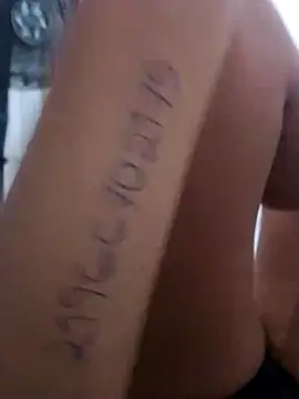 Snapshot of Camilanifeta chatting on 02-18-26, 04:25 Camilanifeta online show from 02-18-26, 04:25