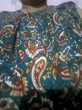 Snapshot of Susma_g chatting on 11-25-25, 01:33 Susma g online show from 11-25-25, 01:33