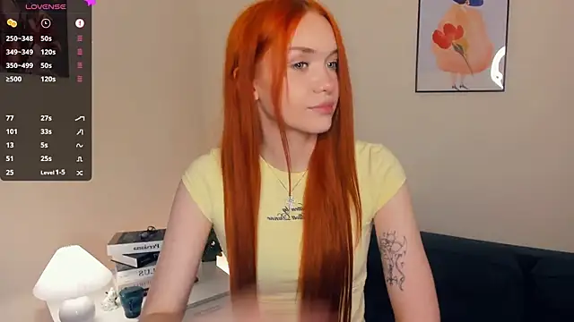 Snapshot of Foxy_blush chatting on 01-12-26, 08:03 Foxy blush online show from 01-12-26, 08:03