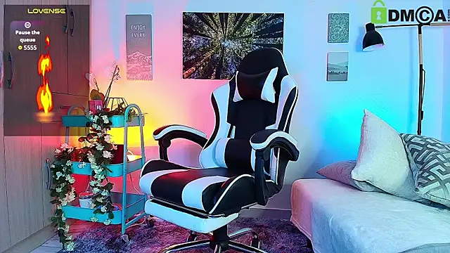 Alex carter online show from 10-31-25, 10:05