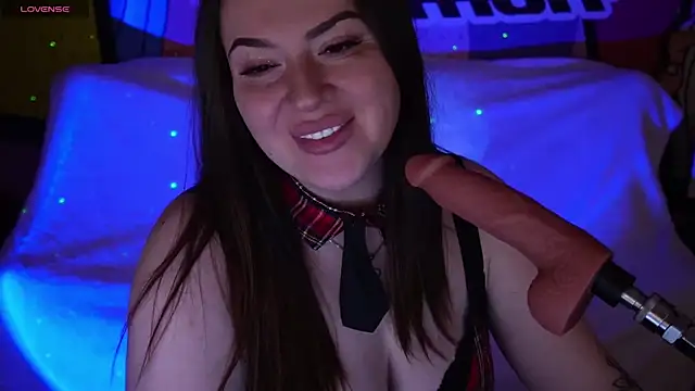 Snapshot of AliceOfWondersS chatting on 02-16-26, 07:15 AliceOfWondersS online show from 02-16-26, 07:15