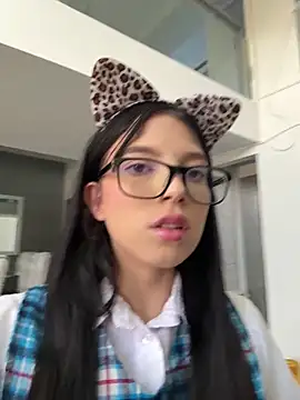 Snapshot of l0lita_sweet chatting on 02-09-26, 03:27 l0lita sweet online show from 02-09-26, 03:27