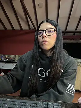 Snapshot of l0lita_sweet chatting on 02-11-26, 10:09 l0lita sweet online show from 02-11-26, 10:09