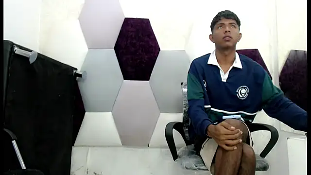 Mick storm online show from 11-26-25, 06:09