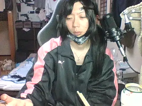 Snapshot of harinyanxxx chatting on 10-21-25, 07:14 harinyanxxx online show from 10-21-25, 07:14