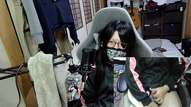 Snapshot of harinyanxxx chatting on 02-07-26, 09:29 harinyanxxx online show from 02-07-26, 09:29