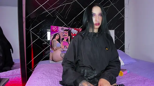 Candy leilaa3 online show from 04-18-26, 03:21