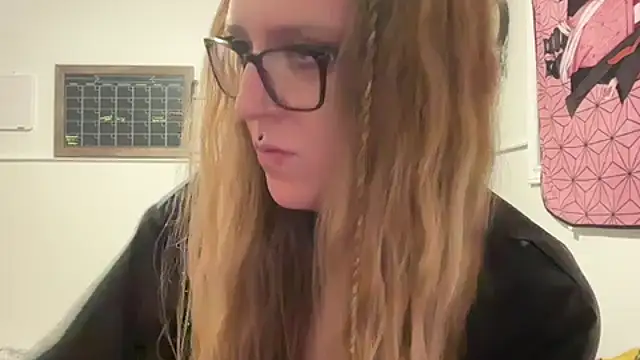 Snapshot of Pattyworld69 chatting on 11-26-25, 02:23 Pattyworld69 online show from 11-26-25, 02:23