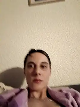 Snapshot of fresh-laD chatting on 01-06-26, 01:53 fresh-laD online show from 01-06-26, 01:53