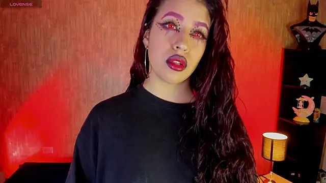 Snapshot of Ximen_moo chatting on 11-21-25, 04:44 Ximen moo online show from 11-21-25, 04:44