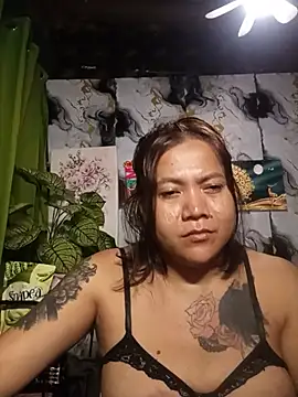 Snapshot of trishacummerts chatting on 07-14-26, 06:57 trishacummerts online show from 07-14-26, 06:57