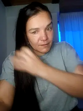Snapshot of MilfBlonde_ chatting on 10-16-25, 11:11 MilfBlonde online show from 10-16-25, 11:11