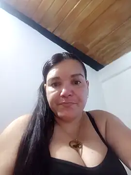 Snapshot of MilfBlonde_ chatting on 10-19-25, 11:11 MilfBlonde online show from 10-19-25, 11:11