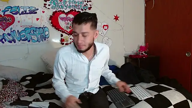 picante70  online show from 12-18-25, 12:11