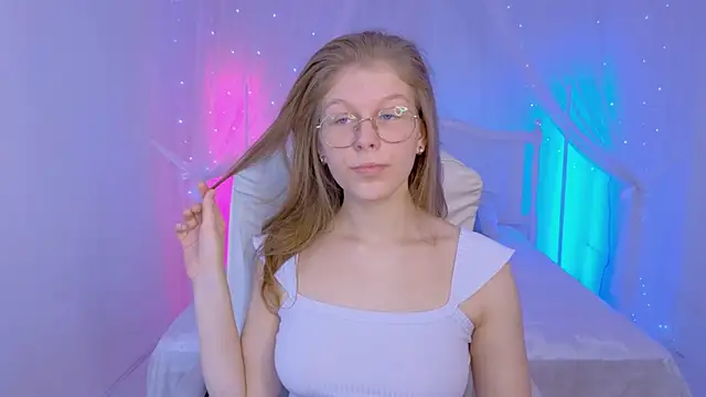 Snapshot of Angelie__Eyes chatting on 11-30-25, 03:27 Angelie Eyes online show from 11-30-25, 03:27