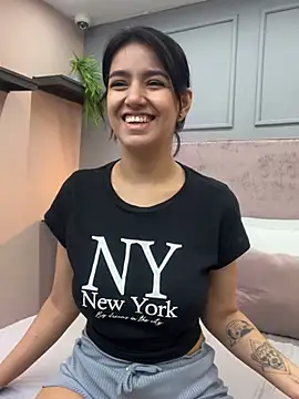 Snapshot of 1evelinewood chatting on 02-27-25, 02:54 1evelinewood online show from 02-27-25, 02:54