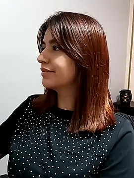 Snapshot of 1evelinewood chatting on 02-17-26, 01:18 1evelinewood online show from 02-17-26, 01:18