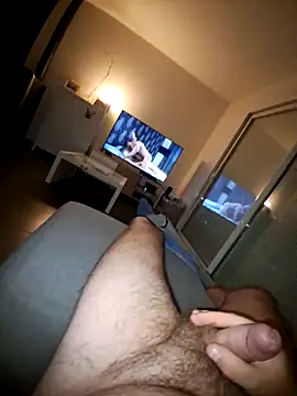 Snapshot of nico33000a chatting on 02-10-26, 09:30 nico33000a online show from 02-10-26, 09:30