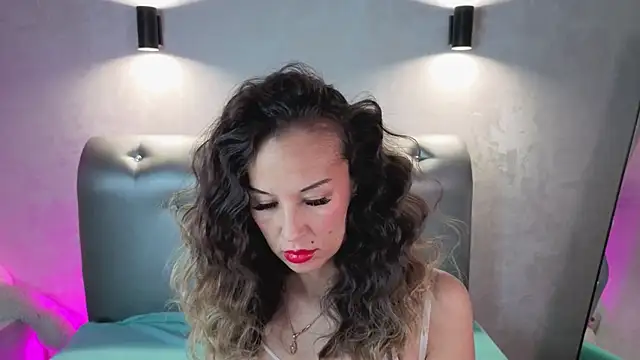 Jasmin Bridget online show from 12-21-25, 01:02