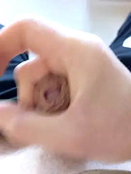 Snapshot of szabi1995 chatting on 10-13-25, 08:09 szabi1995 online show from 10-13-25, 08:09