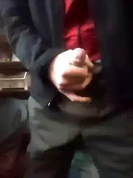 Snapshot of szabi1995 chatting on 12-22-25, 09:17 szabi1995 online show from 12-22-25, 09:17