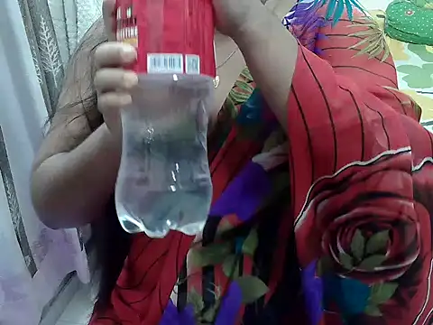 Snapshot of SexyRani2000 chatting on 10-12-25, 02:38 SexyRani2000 online show from 10-12-25, 02:38